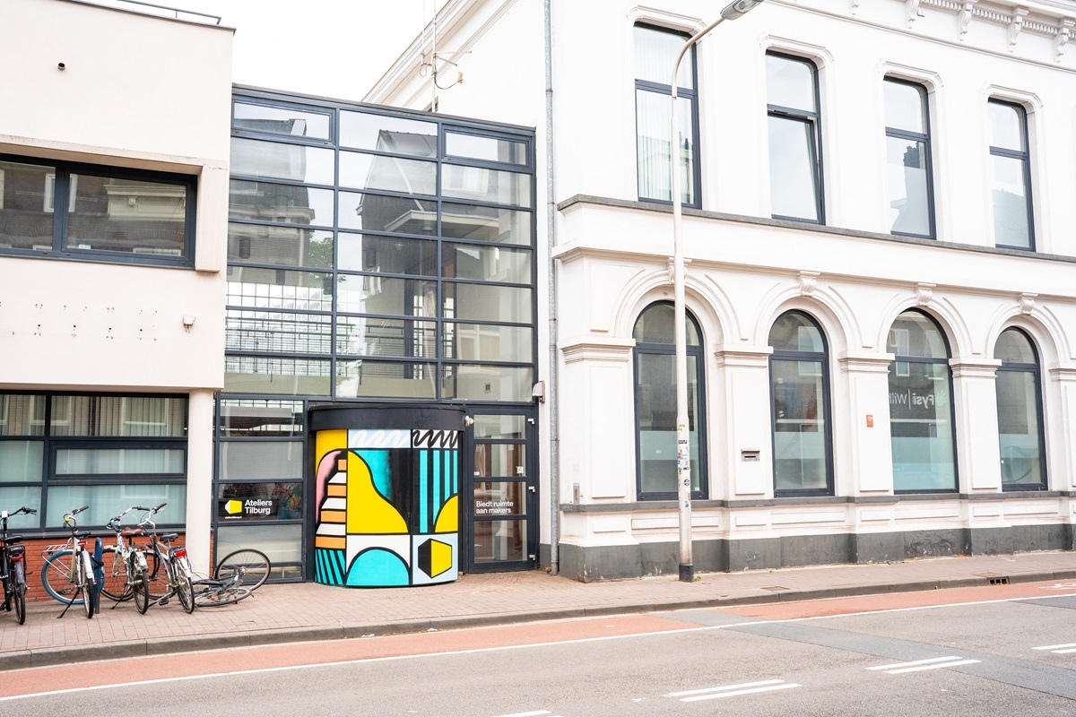 BUREAU6 OPENING Margo van de Pas 2